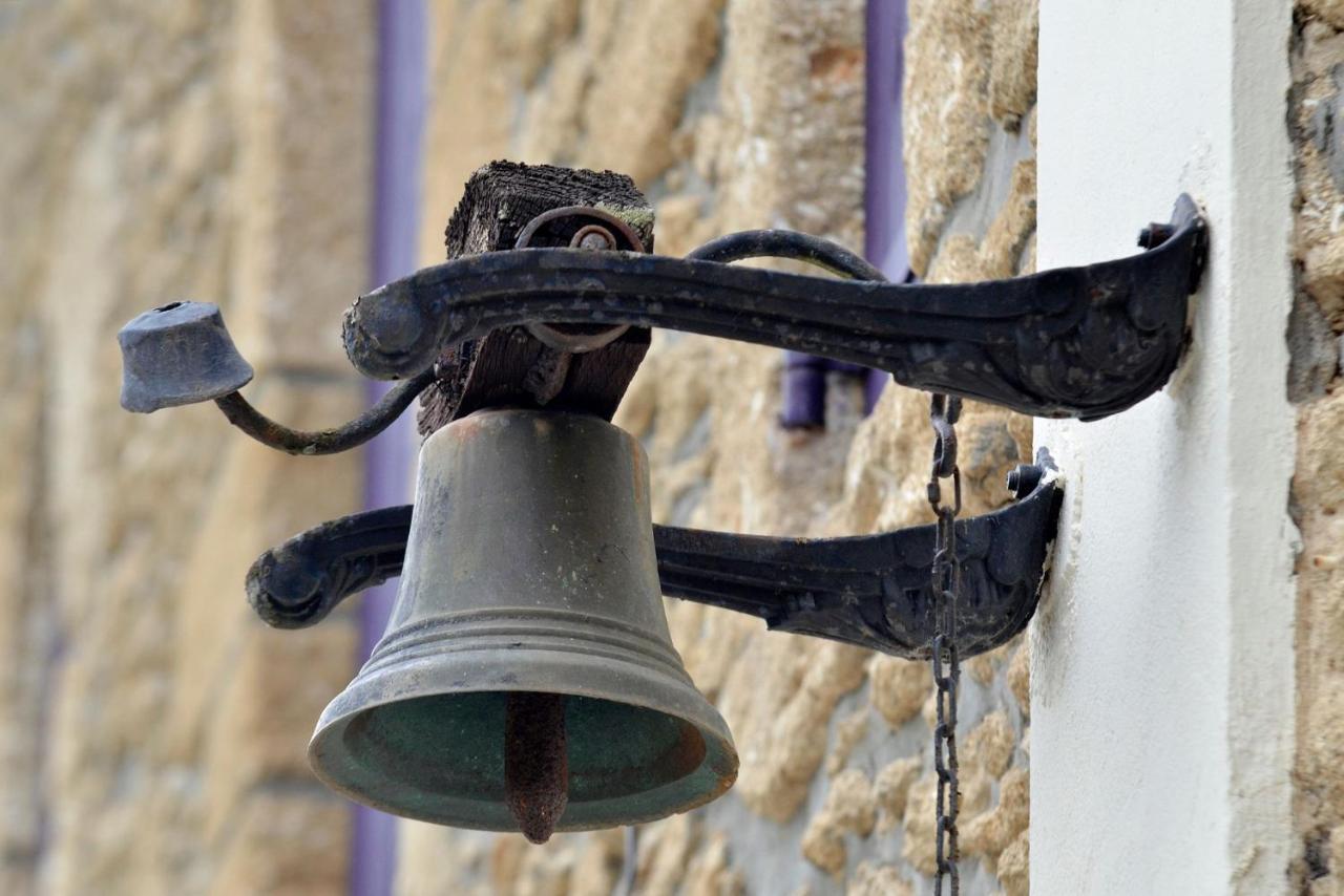 Les Volets Violets Panzió Salles  Kültér fotó