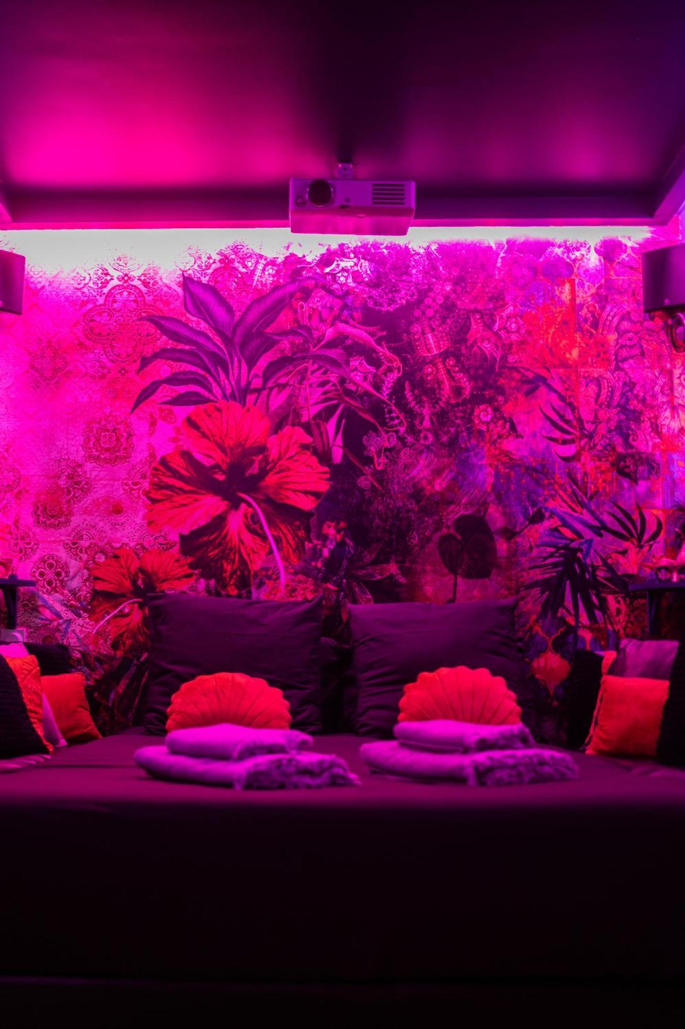 Les Volets Violets Panzió Salles  Szoba fotó